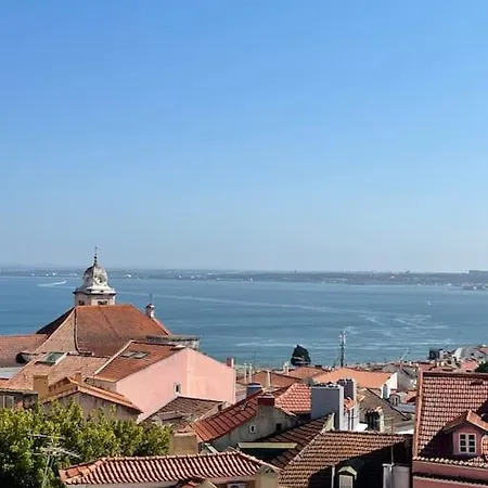 снеск Q,r-с0de First -,-wonderful Attico Riverview-lux Boa Casa Portuguesa