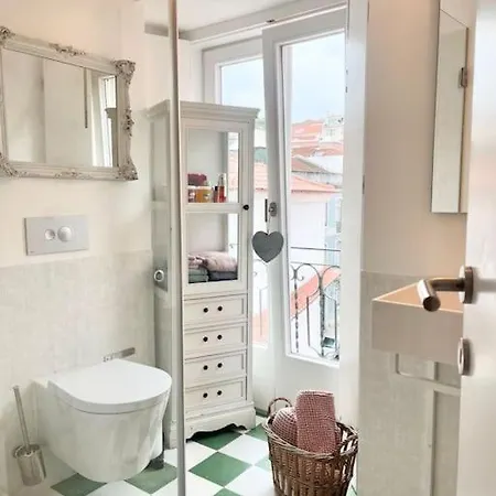 Апартаменти снеск Q,r-с0de First -,-wonderful Attico Riverview-lux Boa Casa Portuguesa